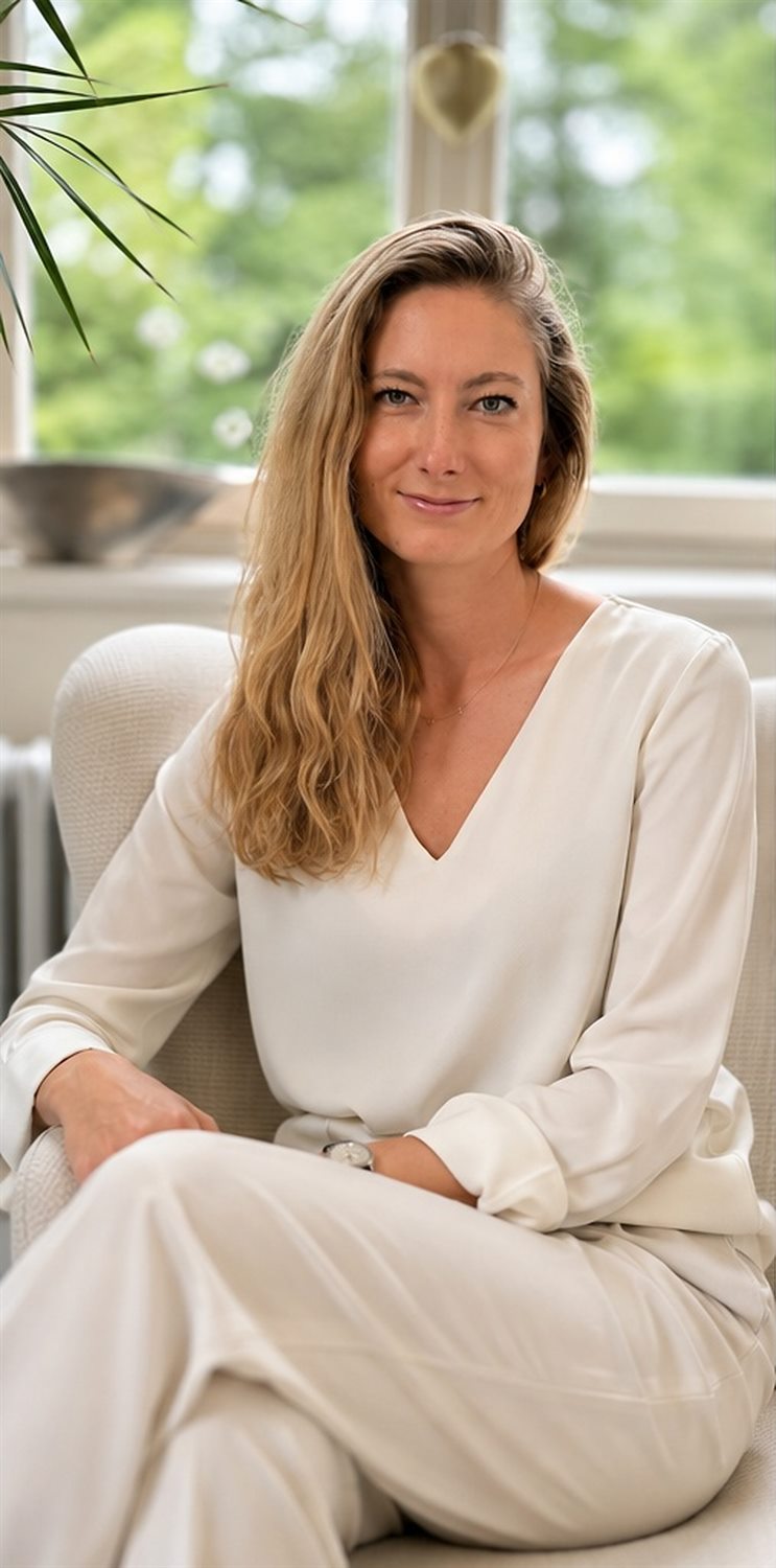 Dr. Nina Spägele